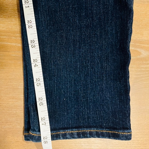 Old Navy Curvy Profile Jeans - Size 4 Short - Picture 4 of 7
